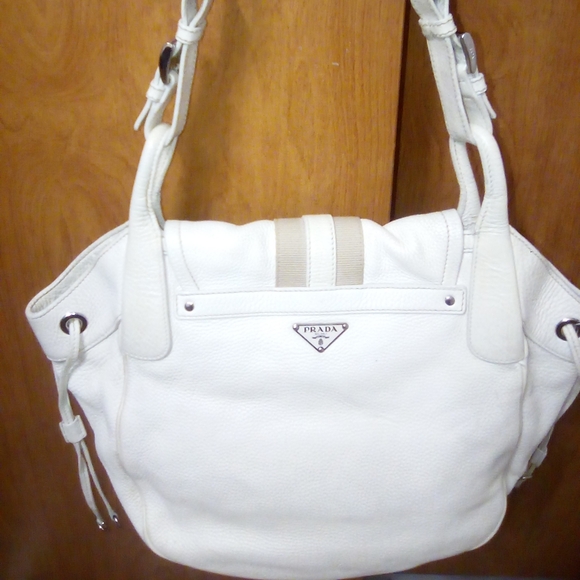 Prada large bag ivory with cream stripe snakeskin print latch in e.u.c - Picture 3 of 9